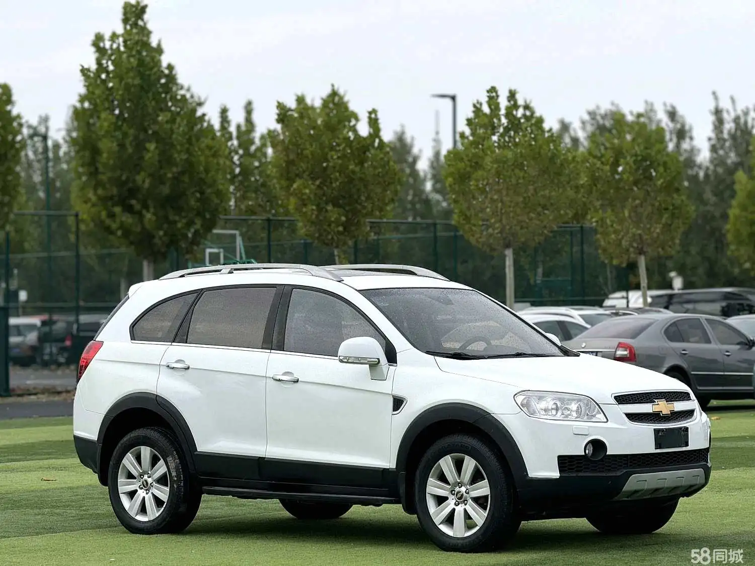 Chevrolet Captiva (Imported) 2010 car image #3