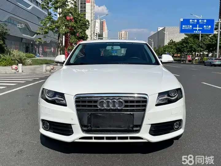 Audi A4 2010 car image #3