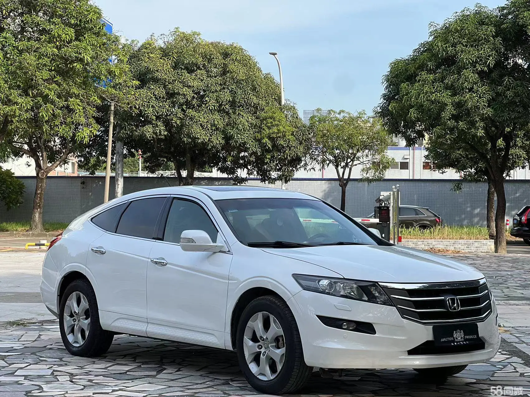 Honda CROSSTOUR 2010 #3 Honda CROSSTOUR 2010 car image #3