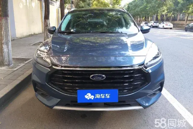 Ford Escape 2023 immagine di auto #3