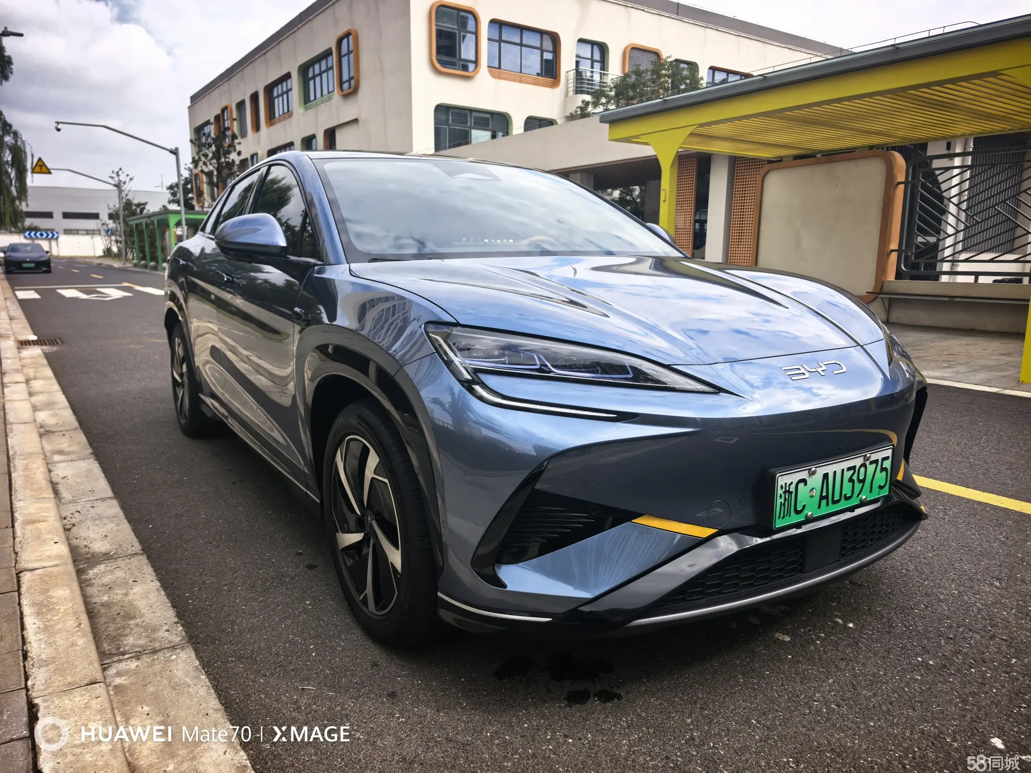 BYD Sea Lion 07 EV 2024 car image #3