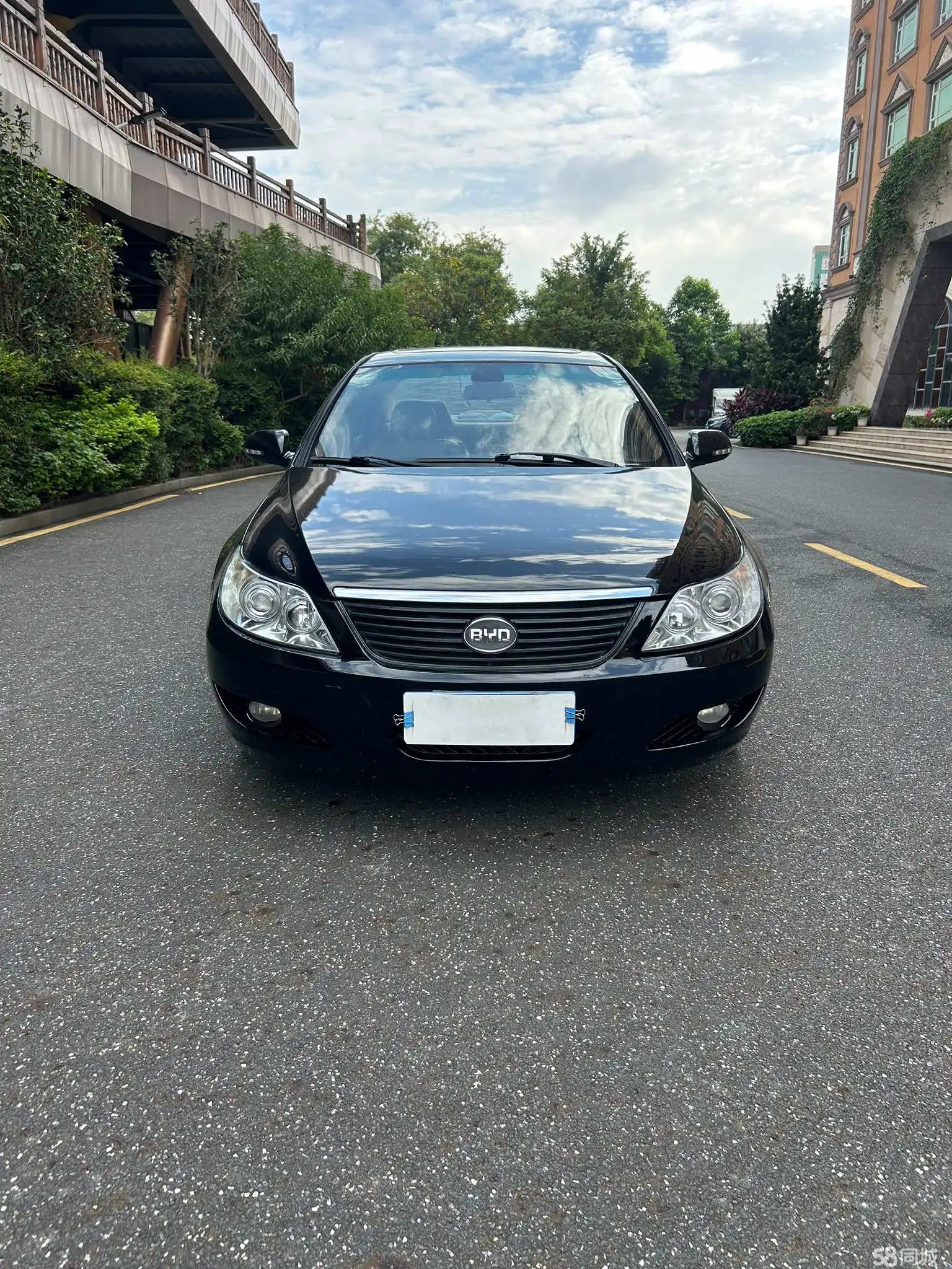 BYD F6 2012 car image #3