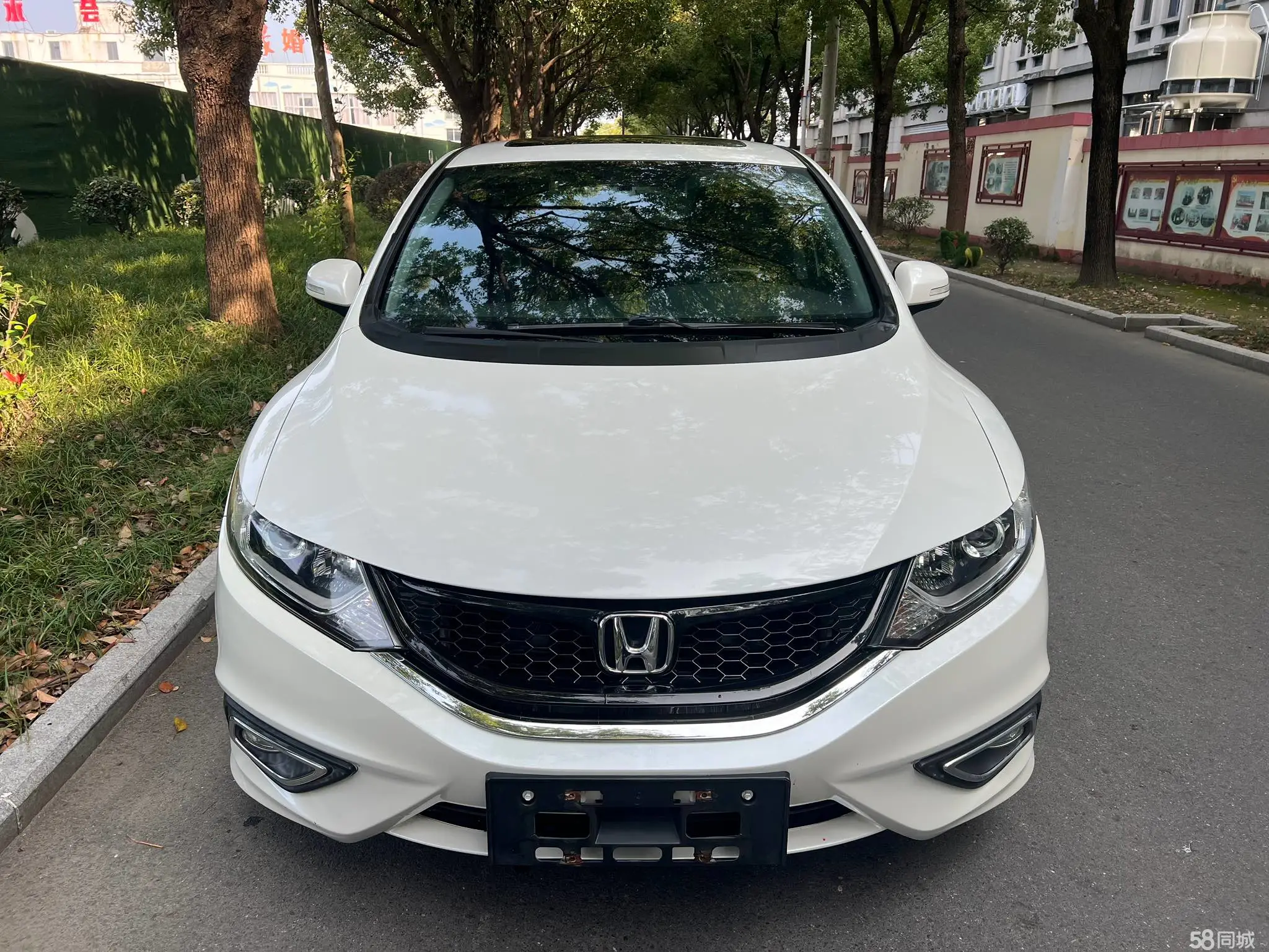 Honda Jade 2016 car image #3