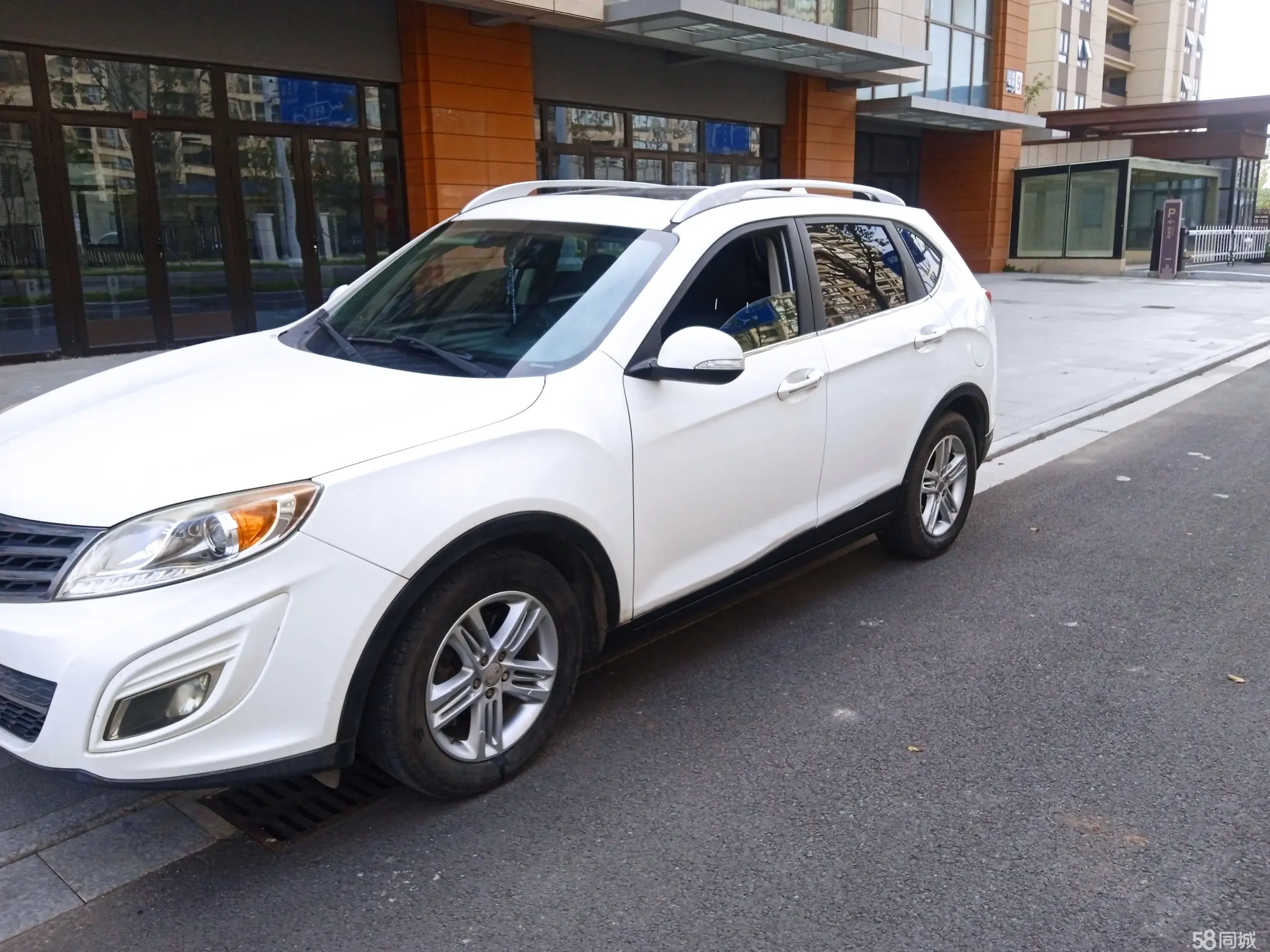 GAC Trumpchi GS5 2012 car image #3