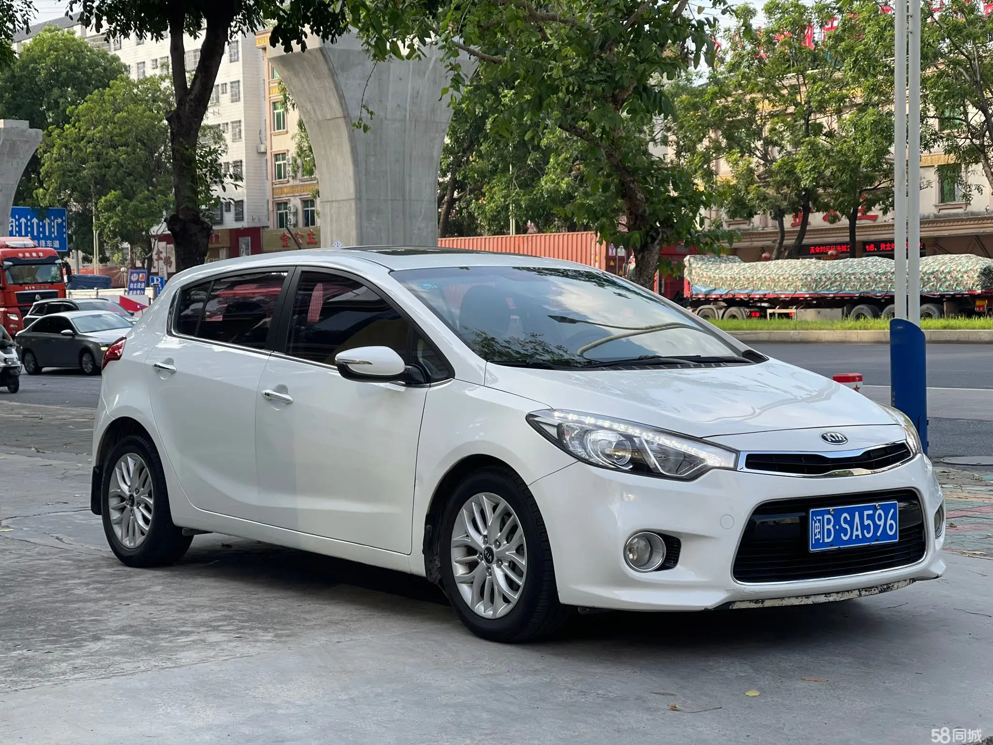 Kia Forte Koup 2015 car image #3