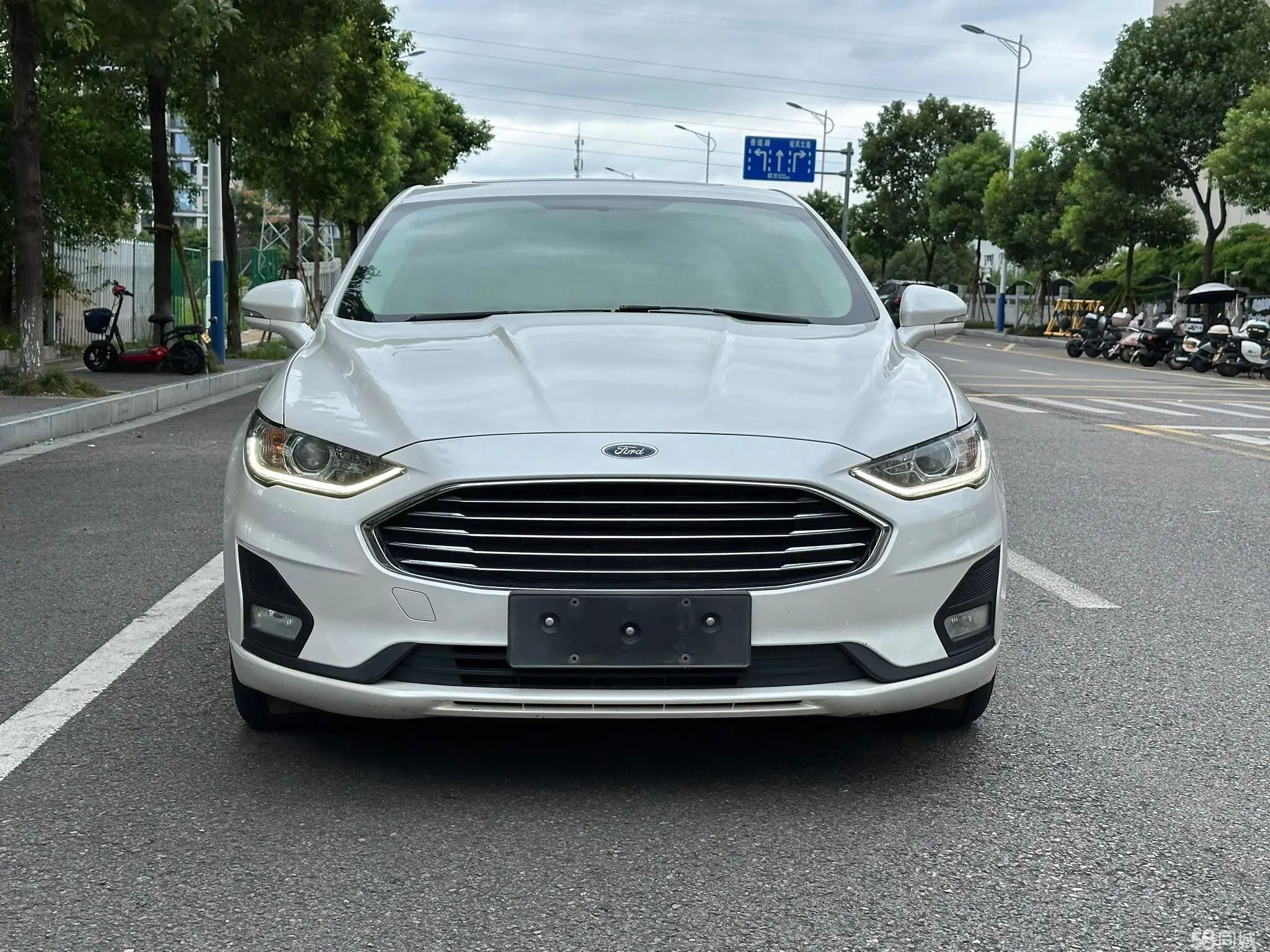 Ford Mondeo New Energy 2020 car image #3