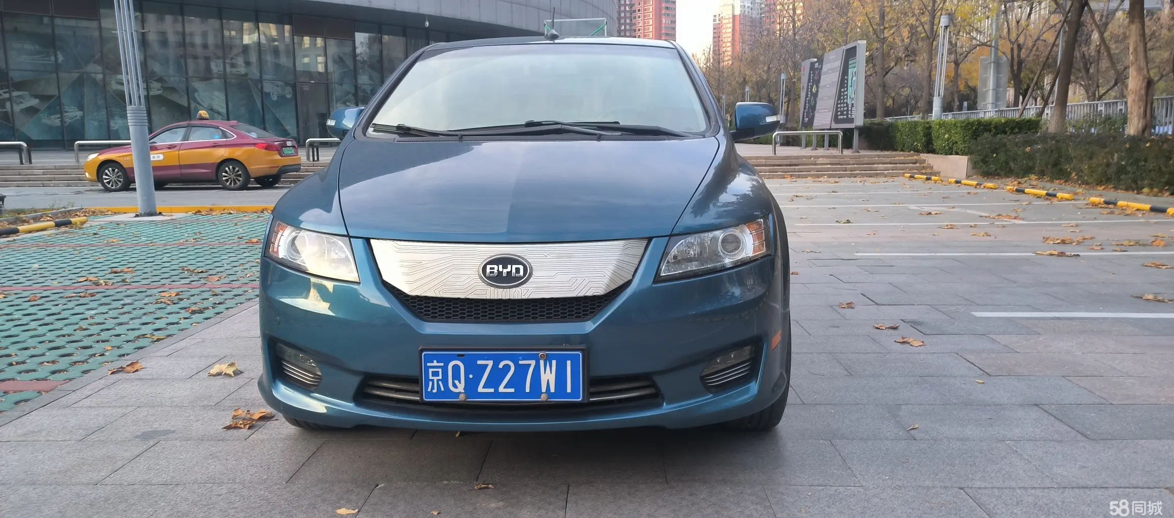 BYD e6 2014 #3 BYD e6 2014 car image #3
