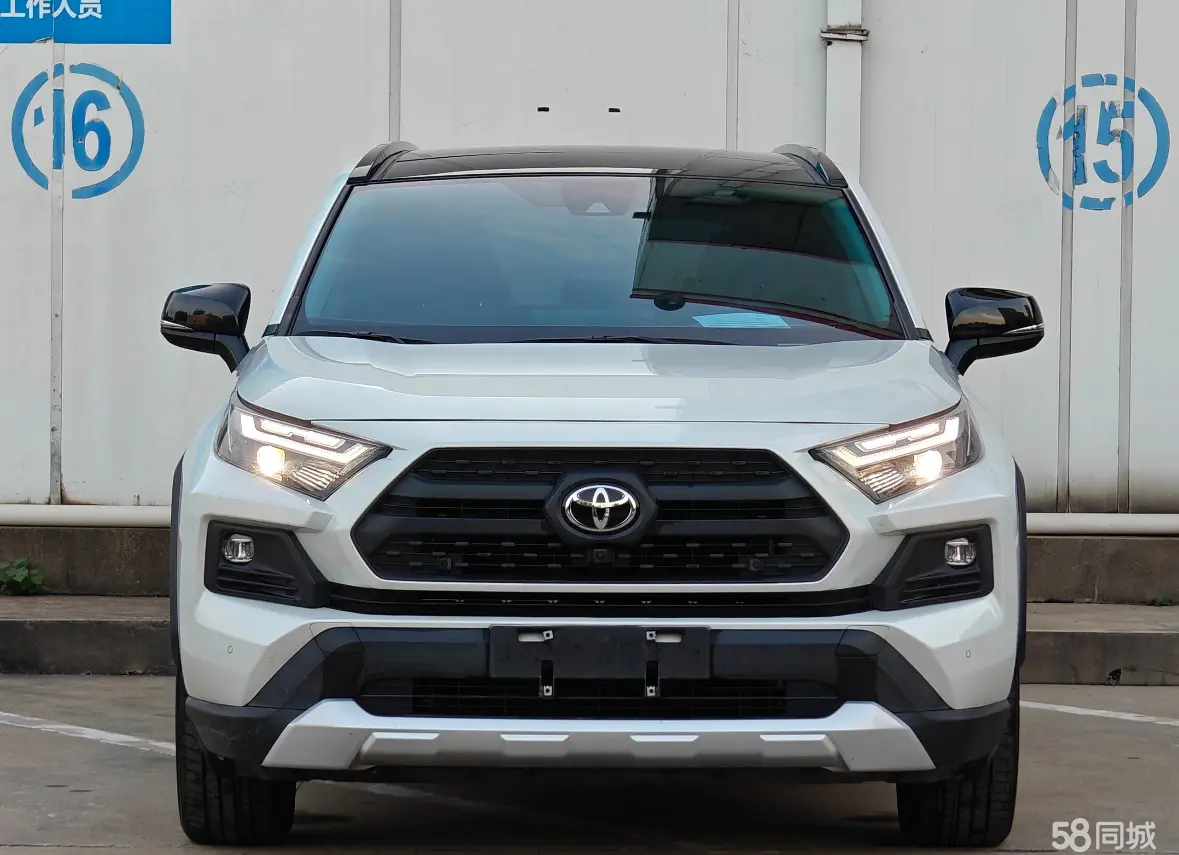 Toyota Highlander (Imported) 2025 car image #3