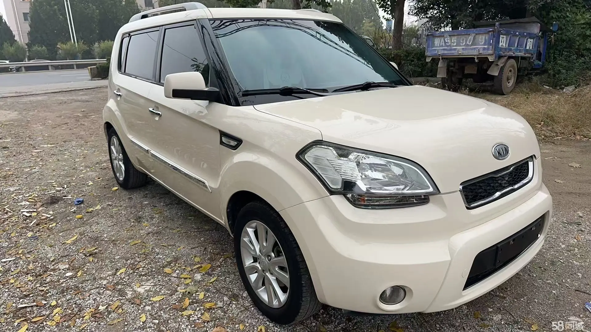 起亚 秀尔 2015 汽车图片 #3