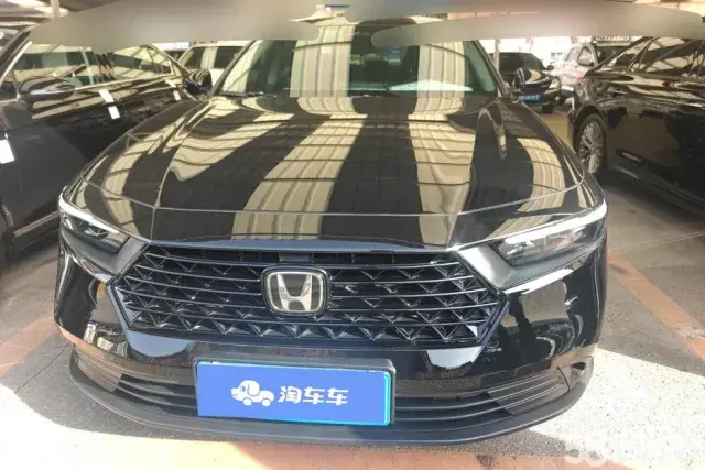 BYD F3R 2025 car image #3