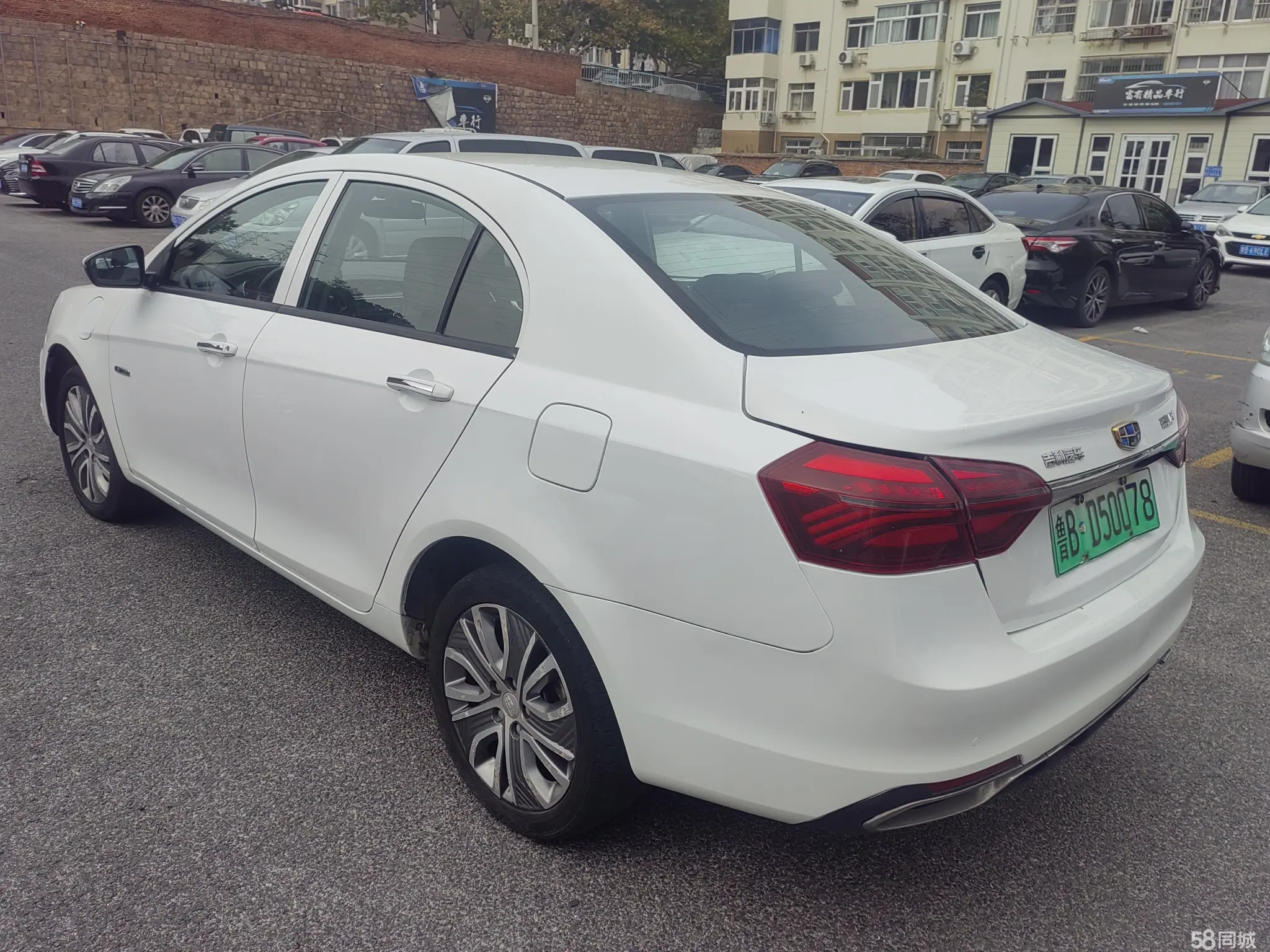 GEELY Emgrand New Energy 2018 car image #3