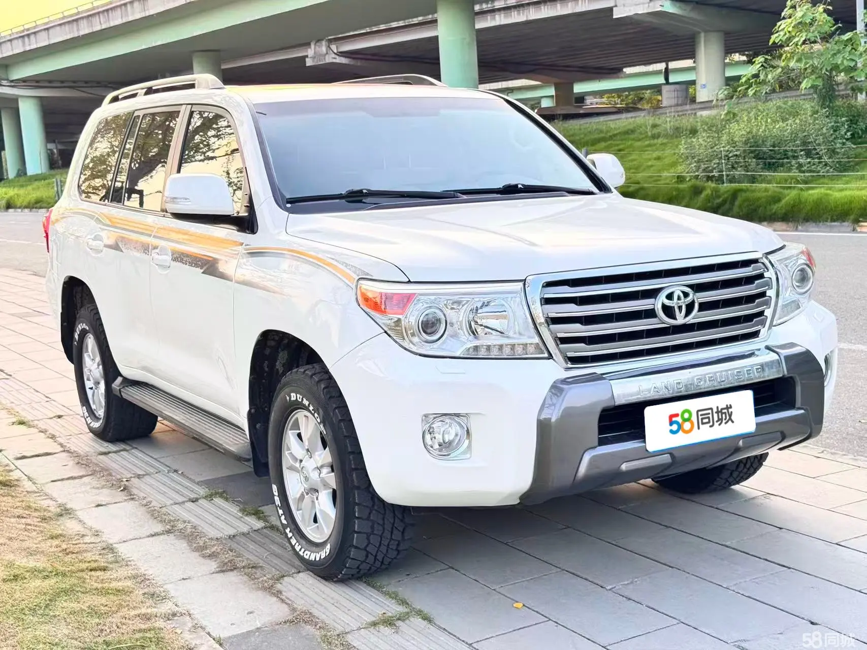 Toyota Land Cruiser 2014 car image #3