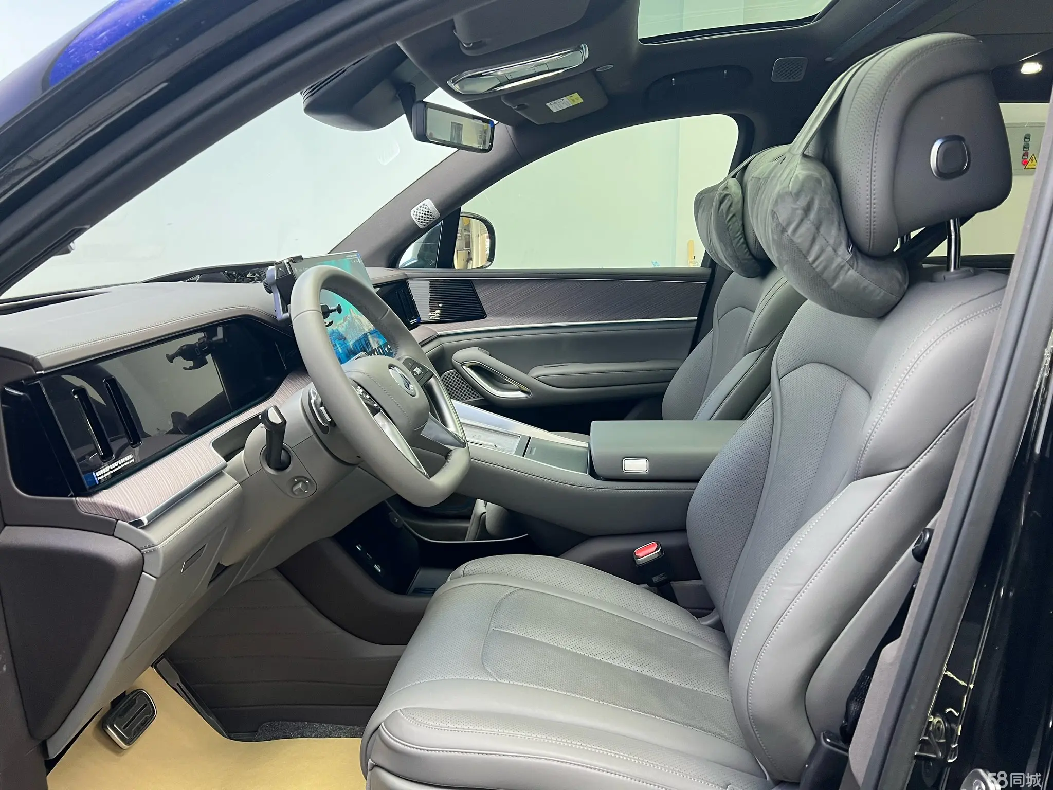 Denza N9 2025 #3 Denza N9 2025 car image #3