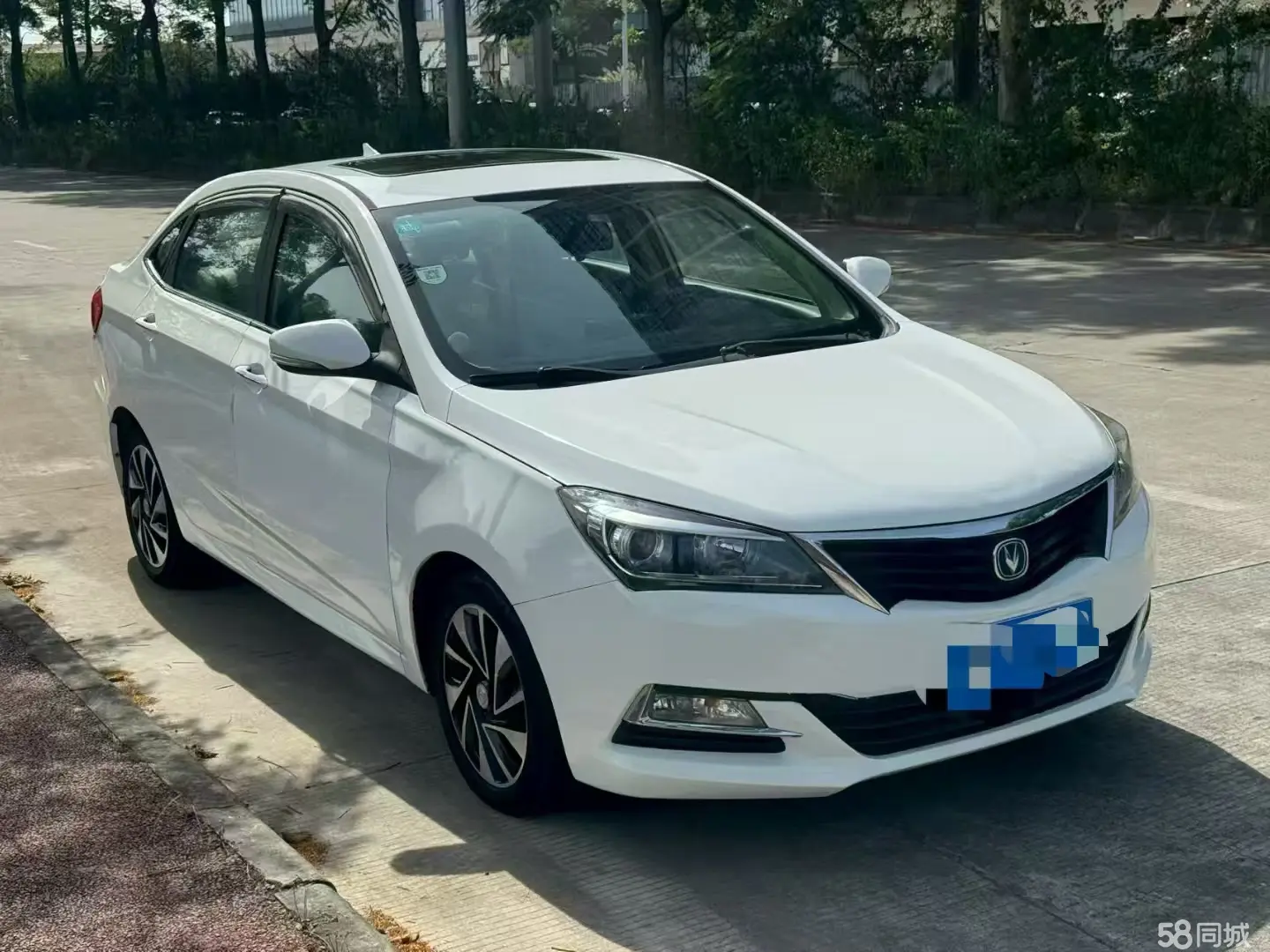 Changan Alsvin V7 2015 car image #3