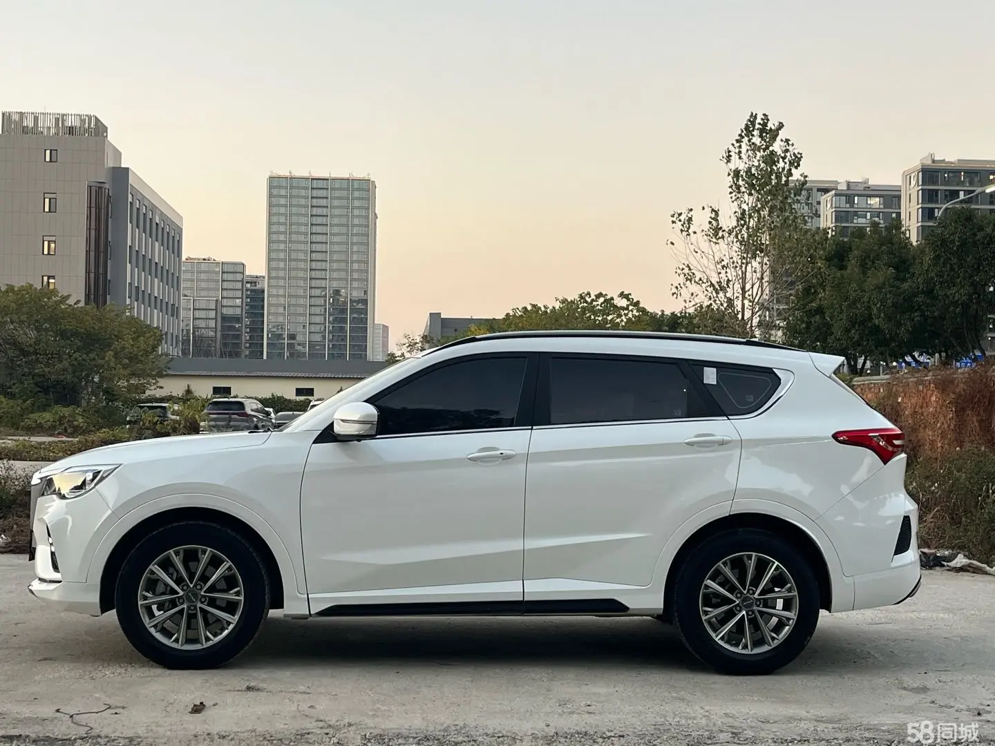 Jetour X70 2019 #3 Jetour X70 2019 صورة سيارة #3