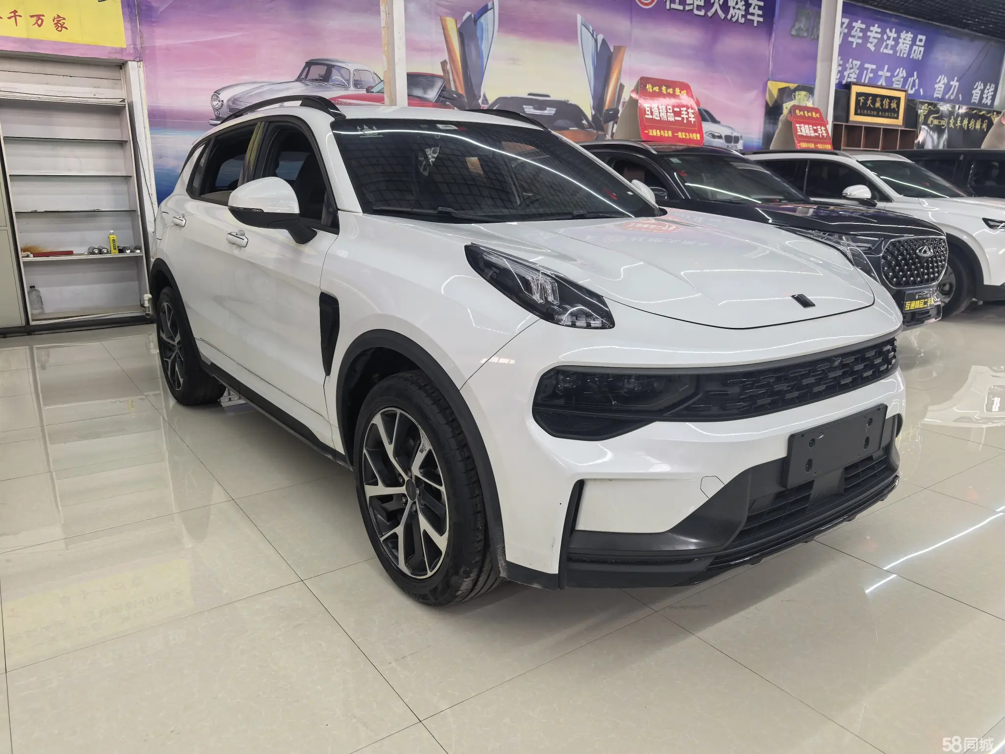 Lynk & Co 01 EM-P 2022 #3 Lynk & Co 01 EM-P 2022 car image #3
