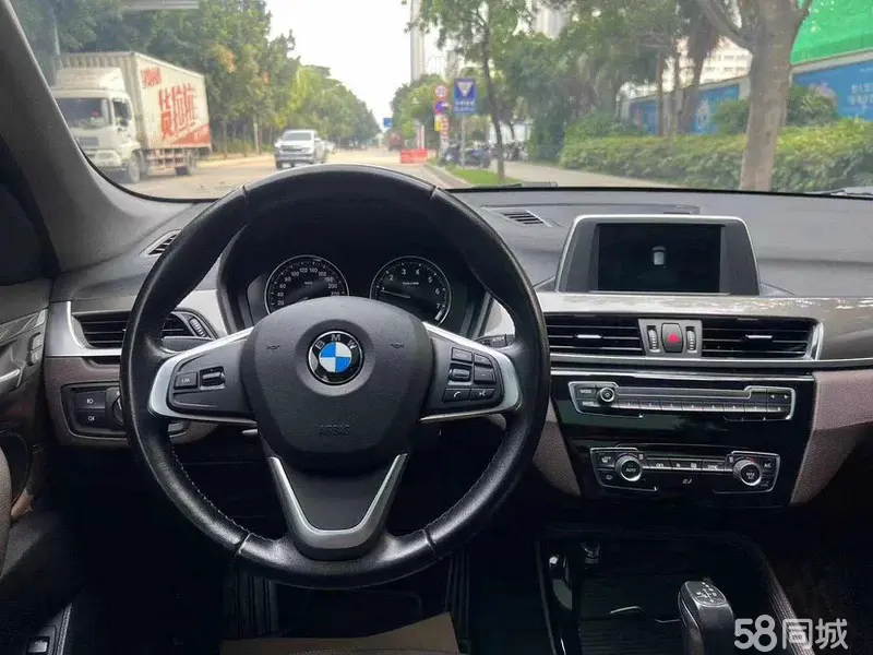 BMW X1 2018 immagine di auto #3