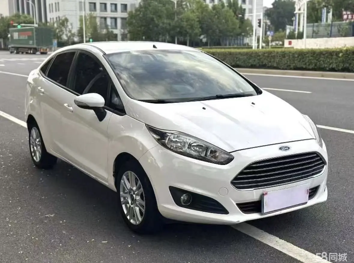 Ford Fiesta 2010 #3 Ford Fiesta 2010 car image #3