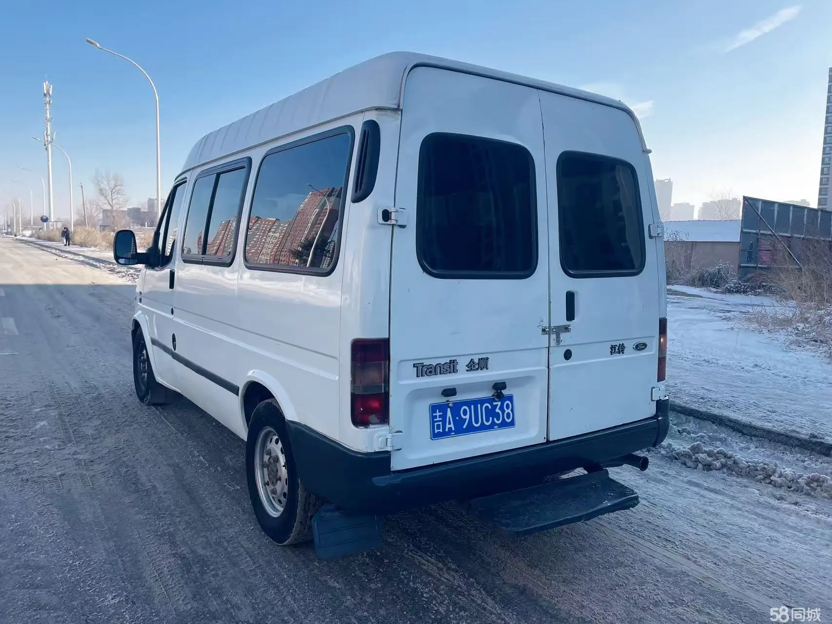 Ford Transit Classic 2010 car image #3