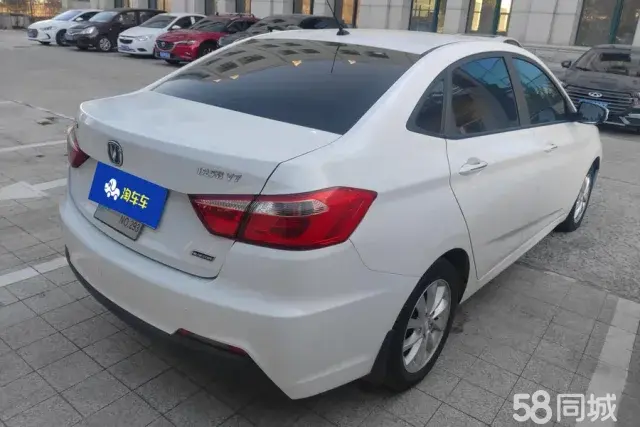 Changan Alsvin V7 2016 car image #3