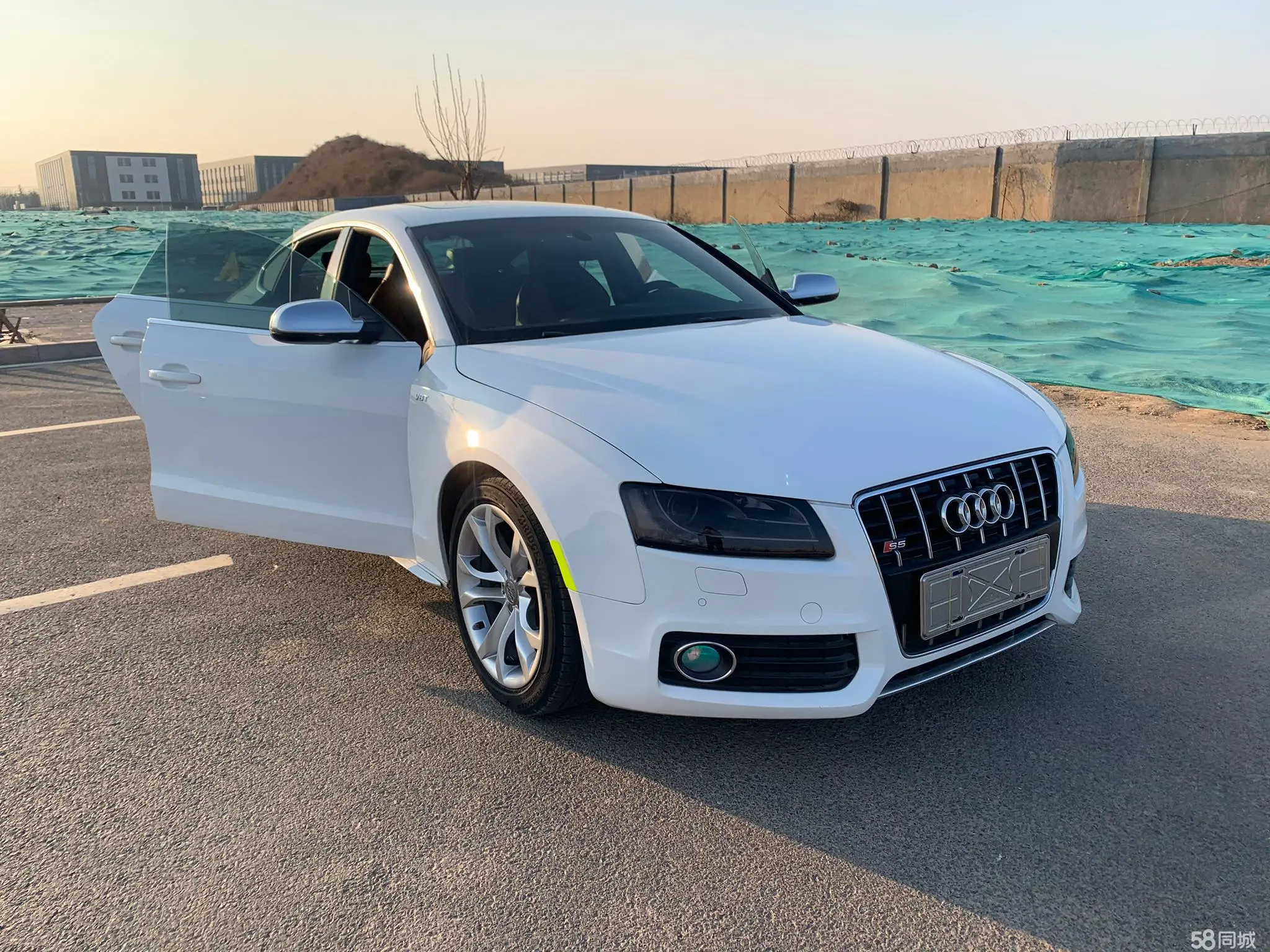 Audi S5 2011 car image #3