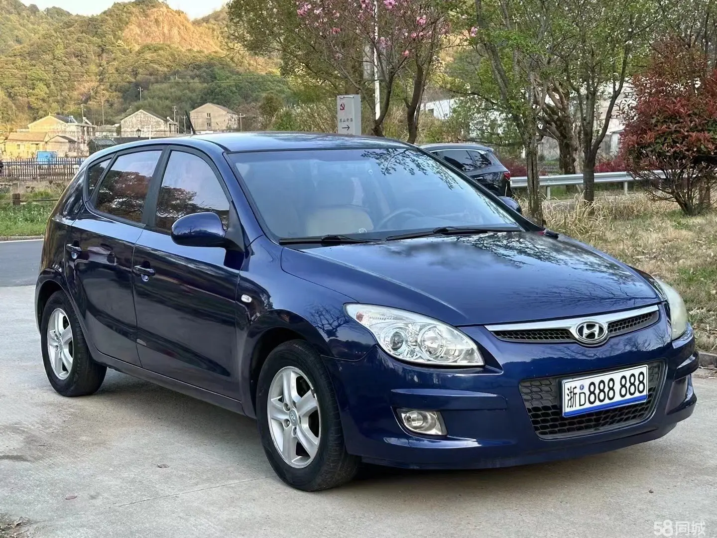 Hyundai i30 2010 صورة سيارة #3
