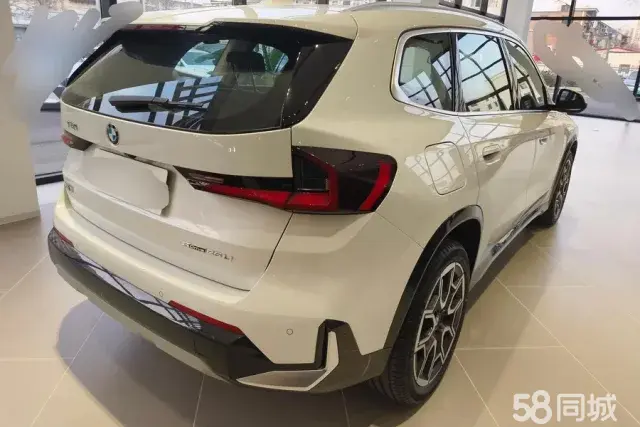 BMW X1 2024 car image #3