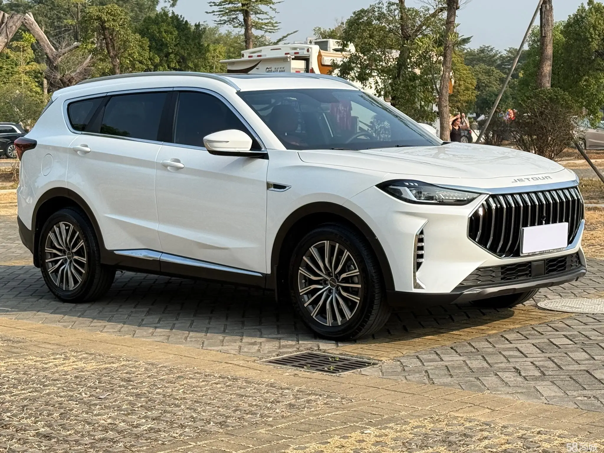 Jetour X70 PLUS 2023 صورة سيارة #3