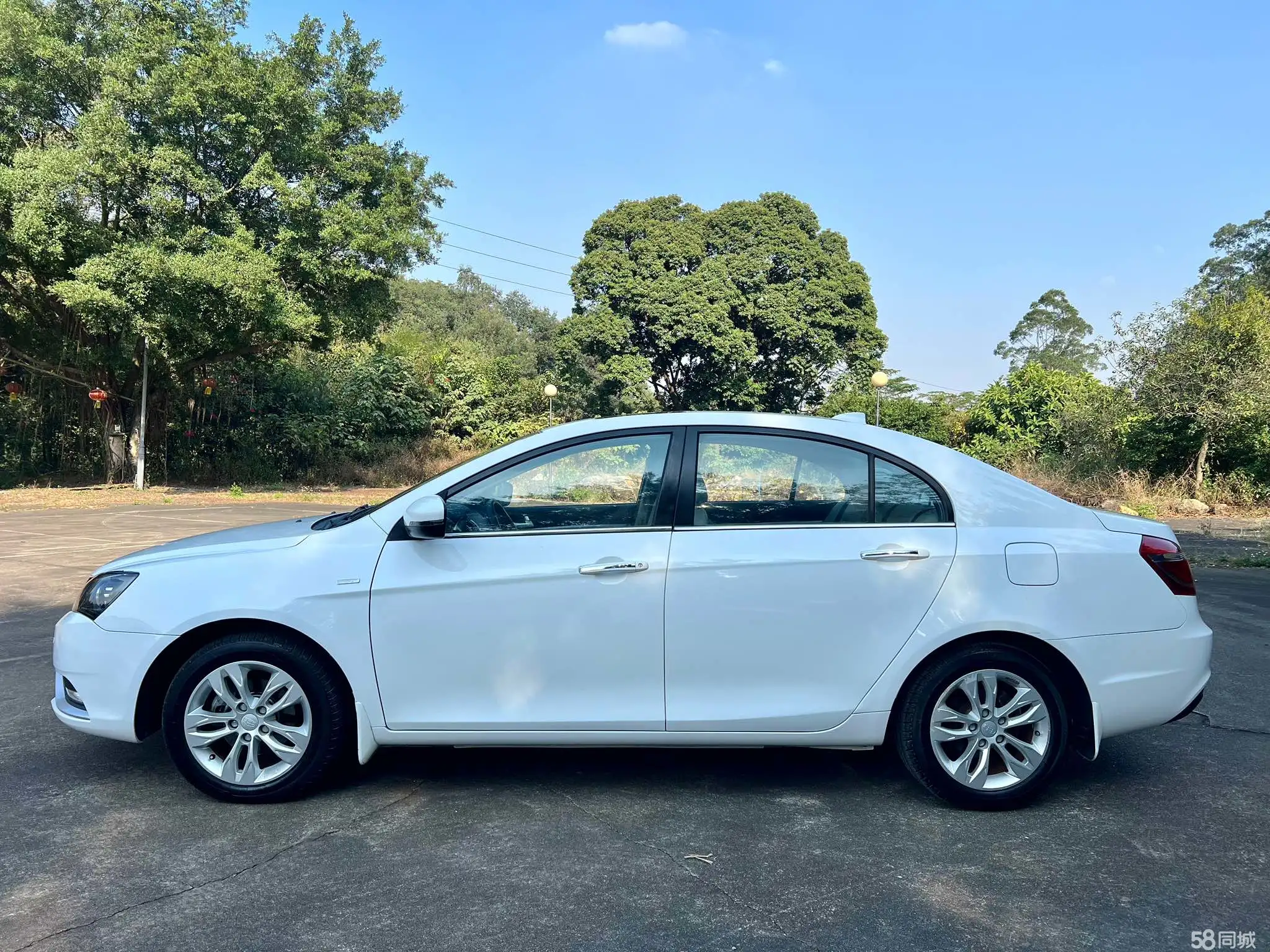 GEELY Emgrand 2014 #3 GEELY Emgrand 2014 car image #3