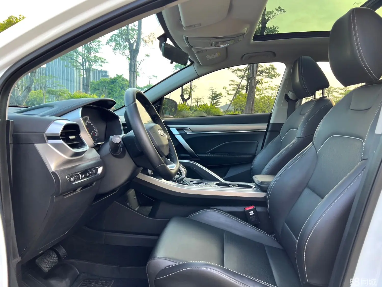 GEELY Coolray 2019 #3 GEELY Coolray 2019 car image #3