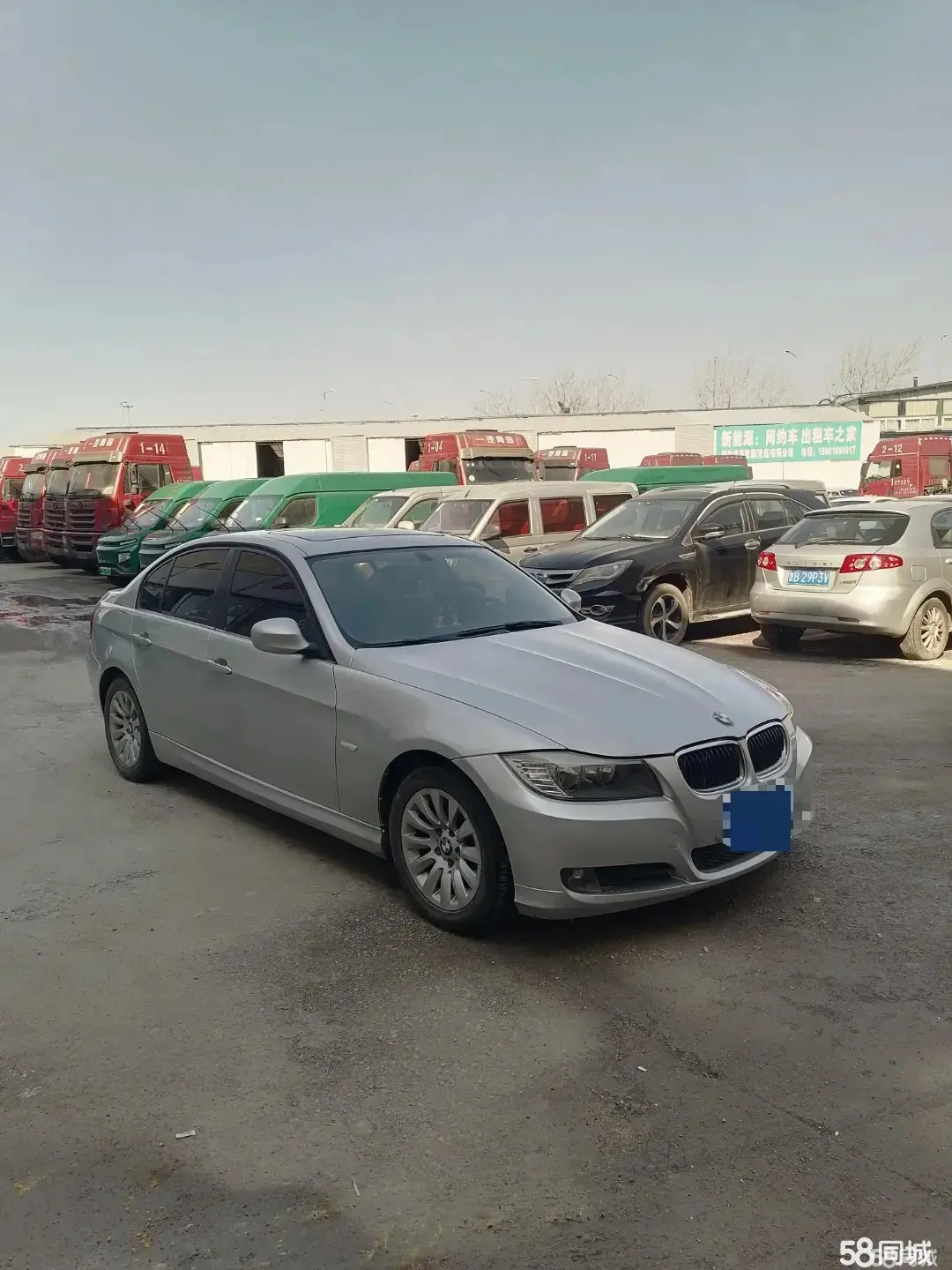 BMW 3 Series 2010 car image #3