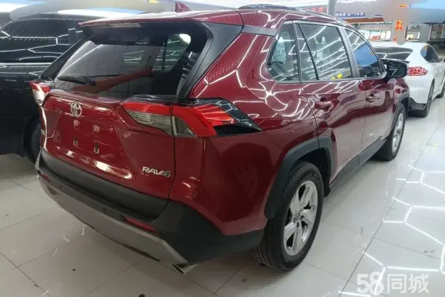 Toyota RAV4 2019 car image #3