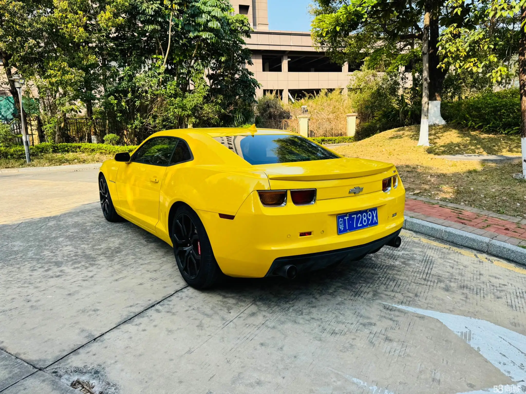 Chevrolet Camaro 2011 #3 Chevrolet Camaro 2011 car image #3