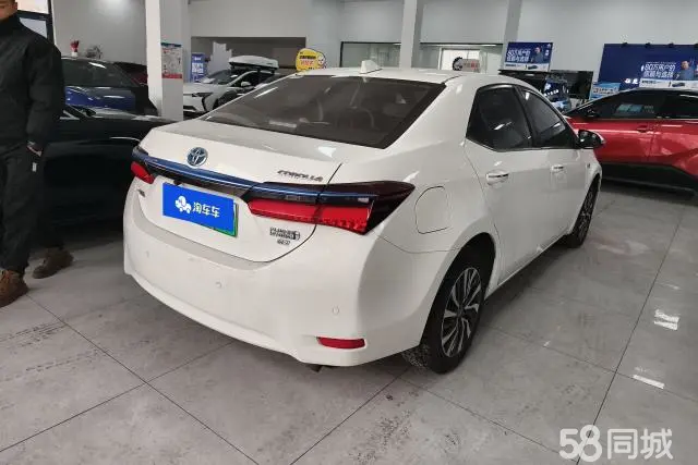 Toyota Corolla Hybird E+ 2020 immagine di auto #3