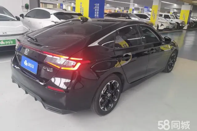 Honda Civic 2023 car image #3