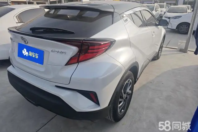 Toyota C-HR 2022 car image #3