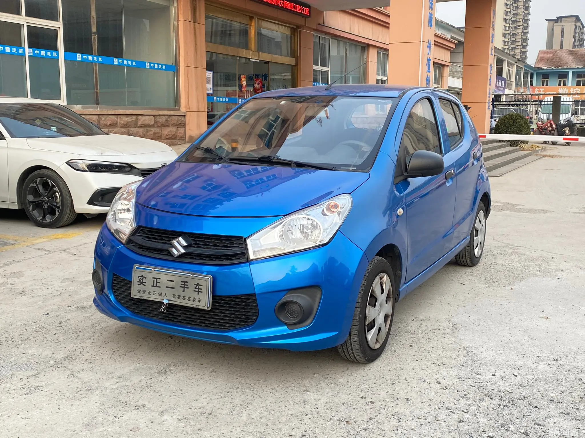 Suzuki Alto 2014 изображение автомобиля #3