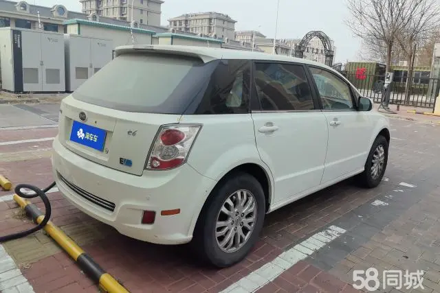 BYD e6 2015 car image #3