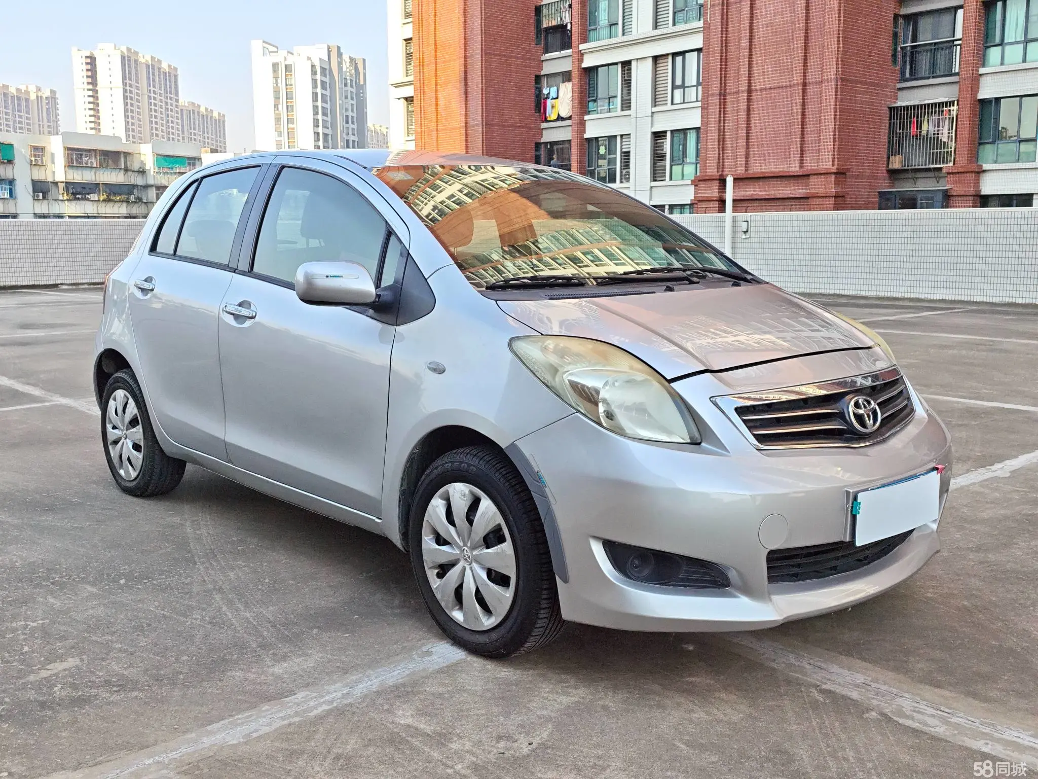 Toyota Yaris 2011 imagen de coche #3