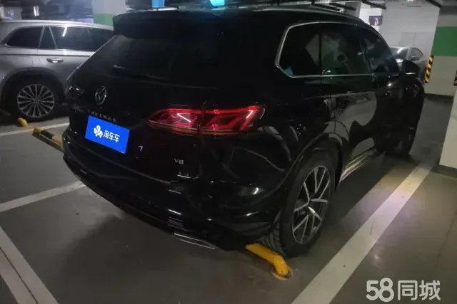 Volkswagen Touareg 2022 car image #3