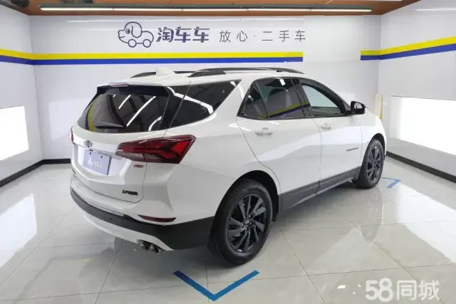 Chevrolet Equinox 2023 car image #3