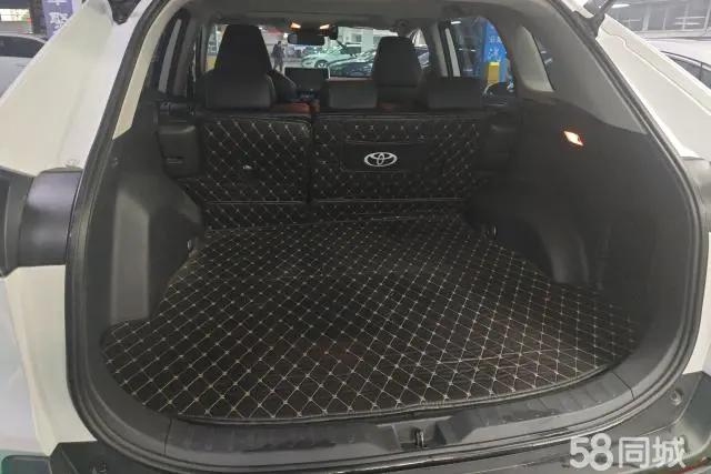 Toyota RAV4 2021 car image #3