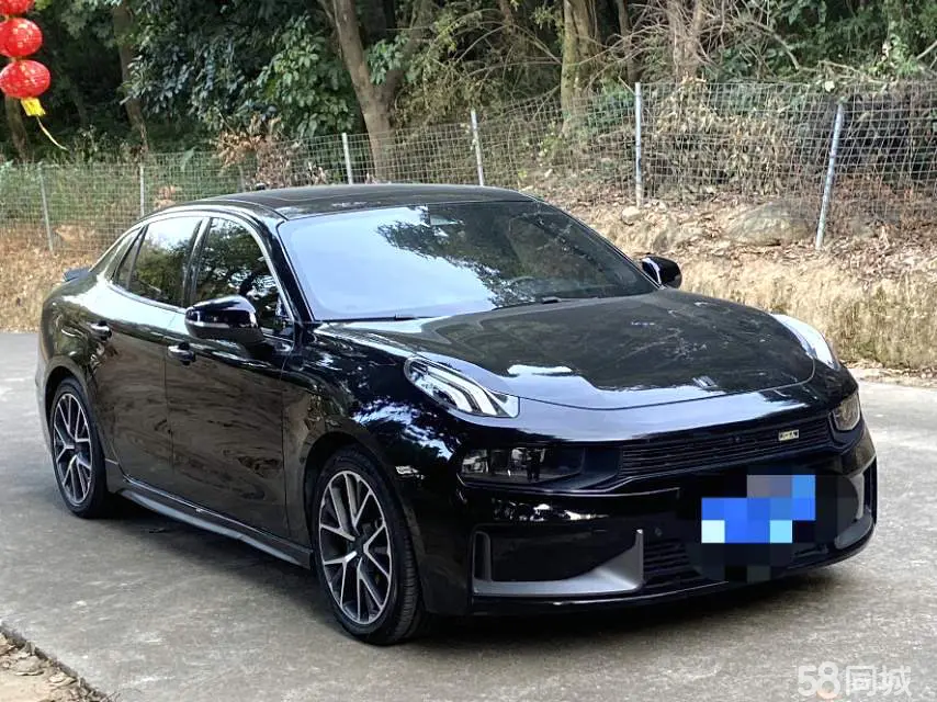 Lynk & Co 03 2021 car image #3