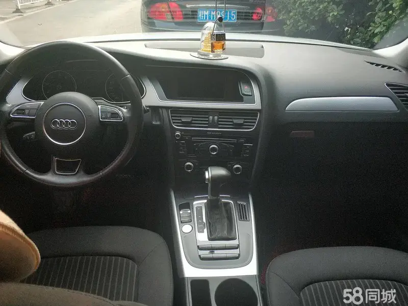 Audi A4L 2015 car image #3