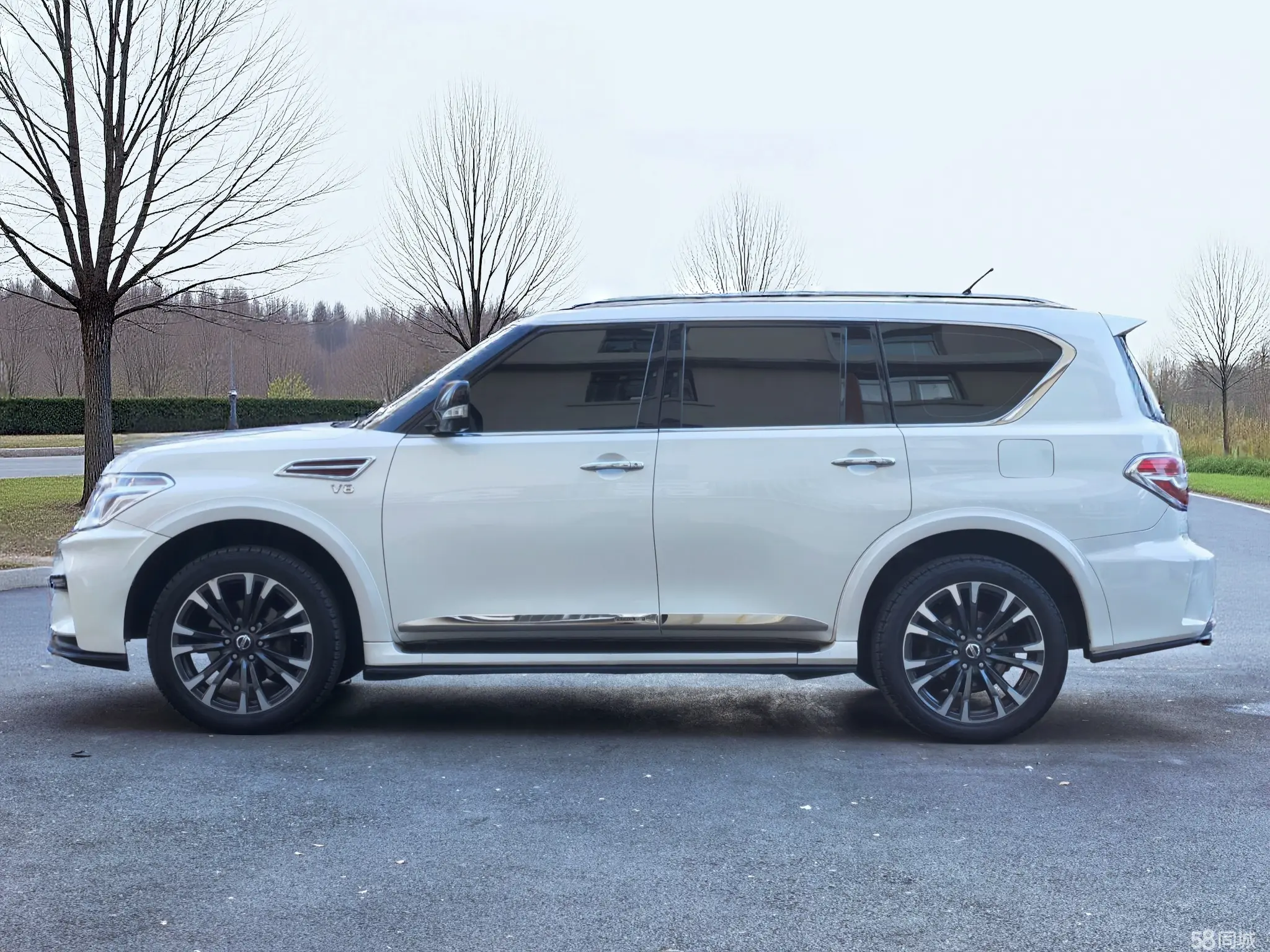 日产 途乐 2018 汽车图片 #3