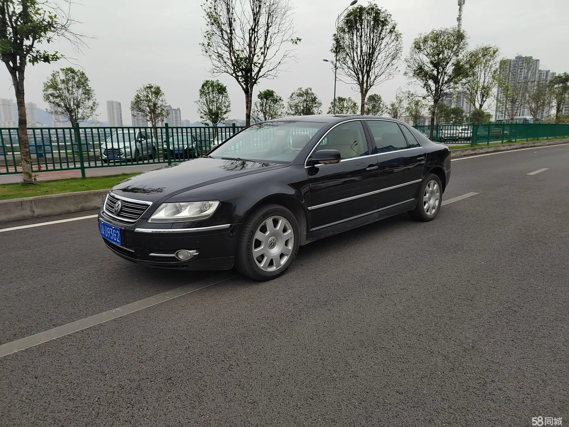 Volkswagen Pheaton 2008 immagine di auto #3