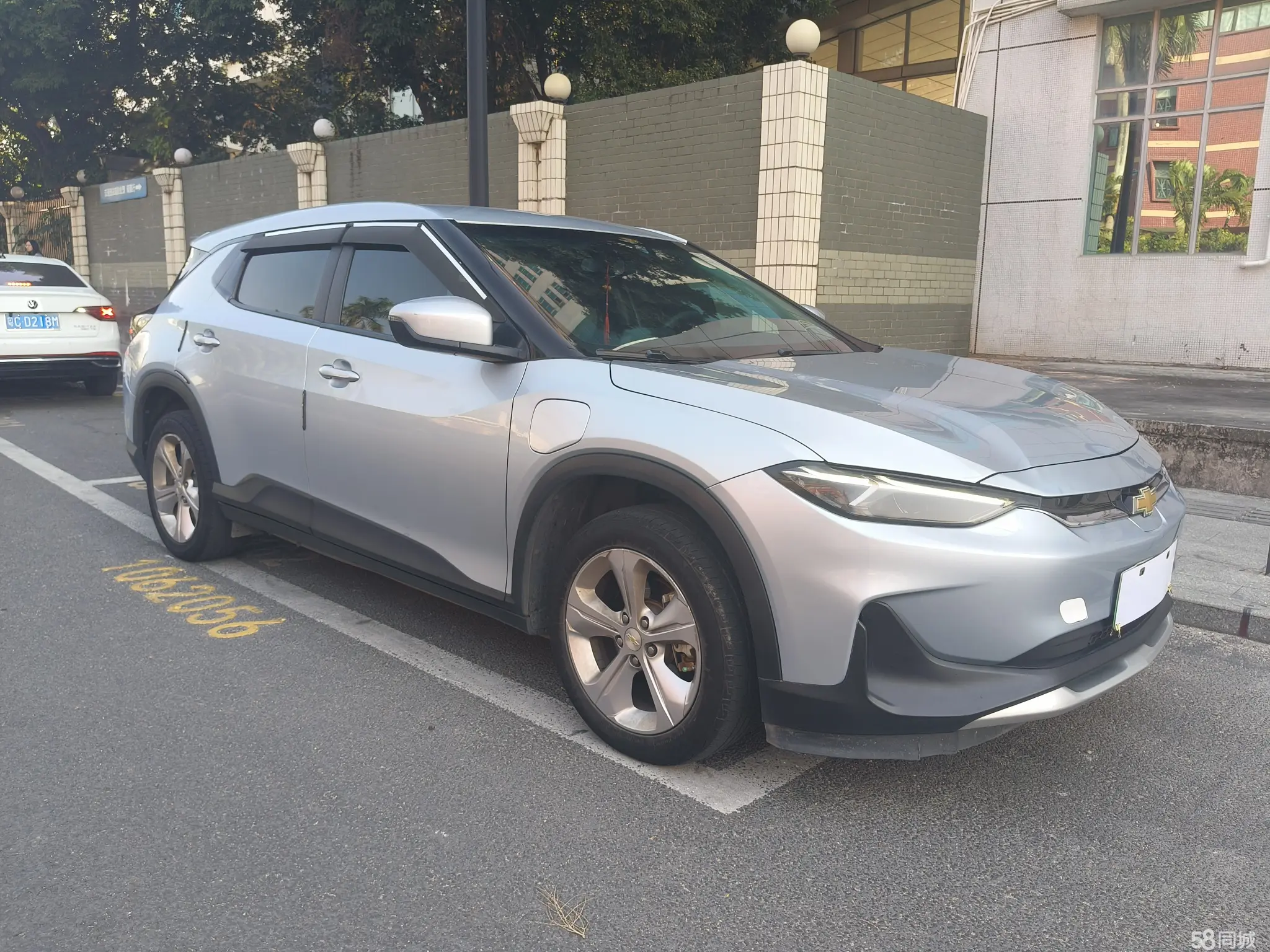 Chevrolet Charm 2023 car image #3