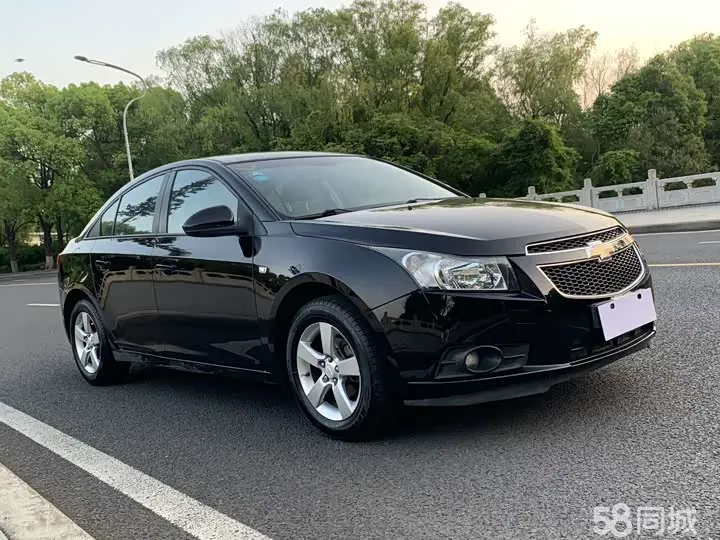 Chevrolet Cruze 2013 immagine di auto #3
