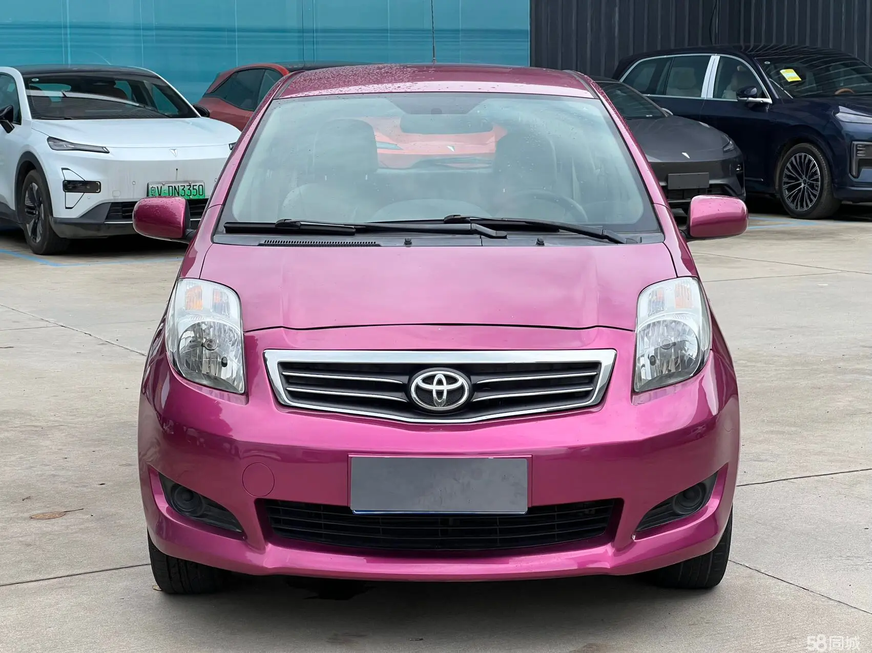 Toyota Yaris 2012 изображение автомобиля #3