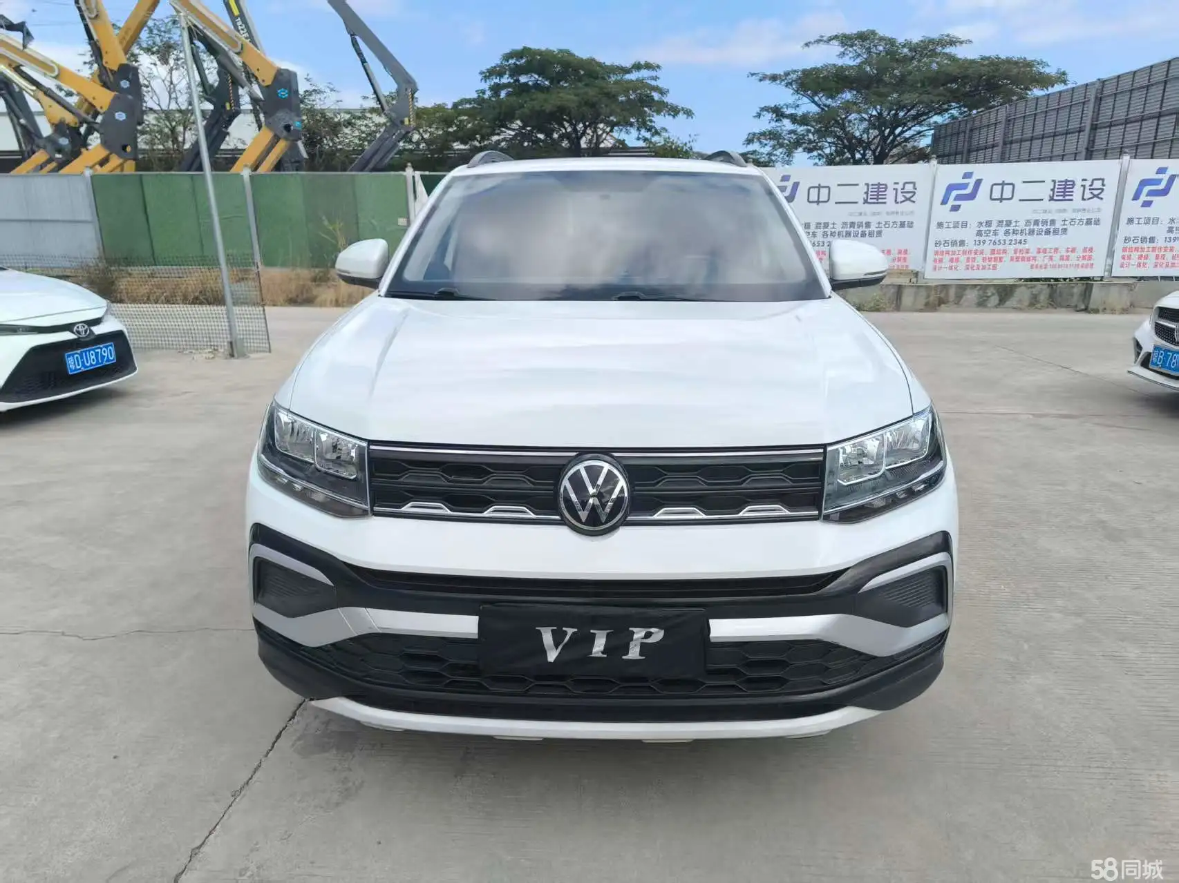 Volkswagen T-Cross 2023 car image #3